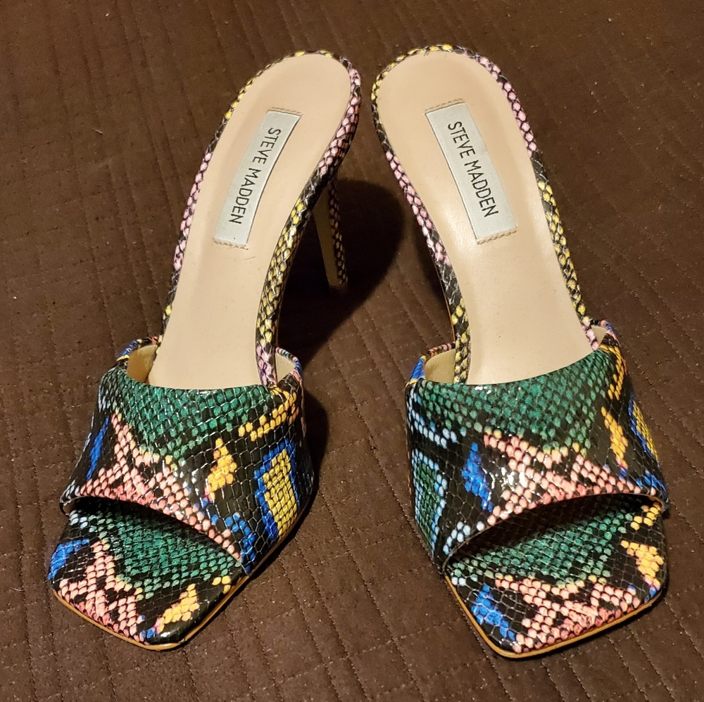 Steve Madden sandals 👡